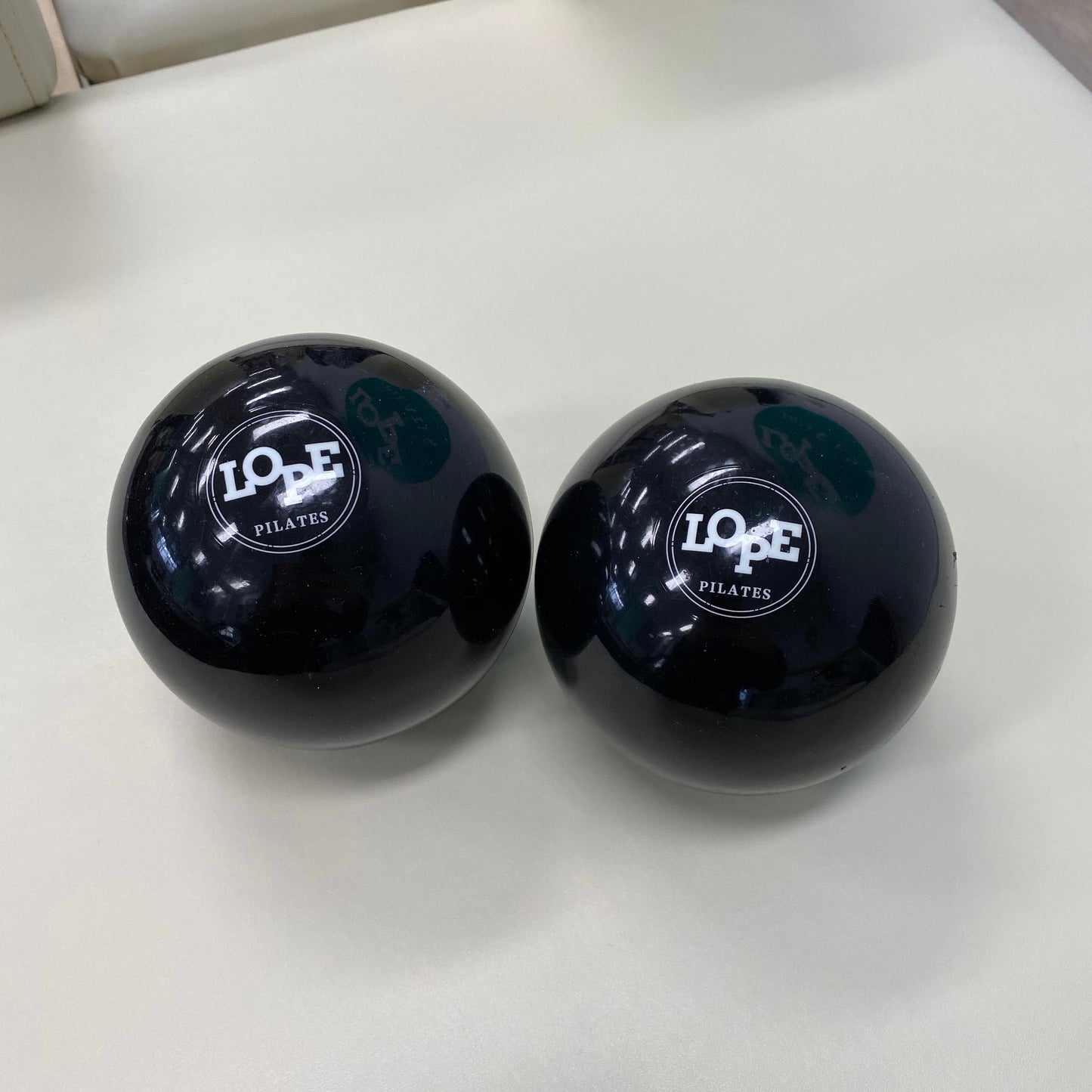 LOPE Weighted Ball 1kg - Black - One Pair